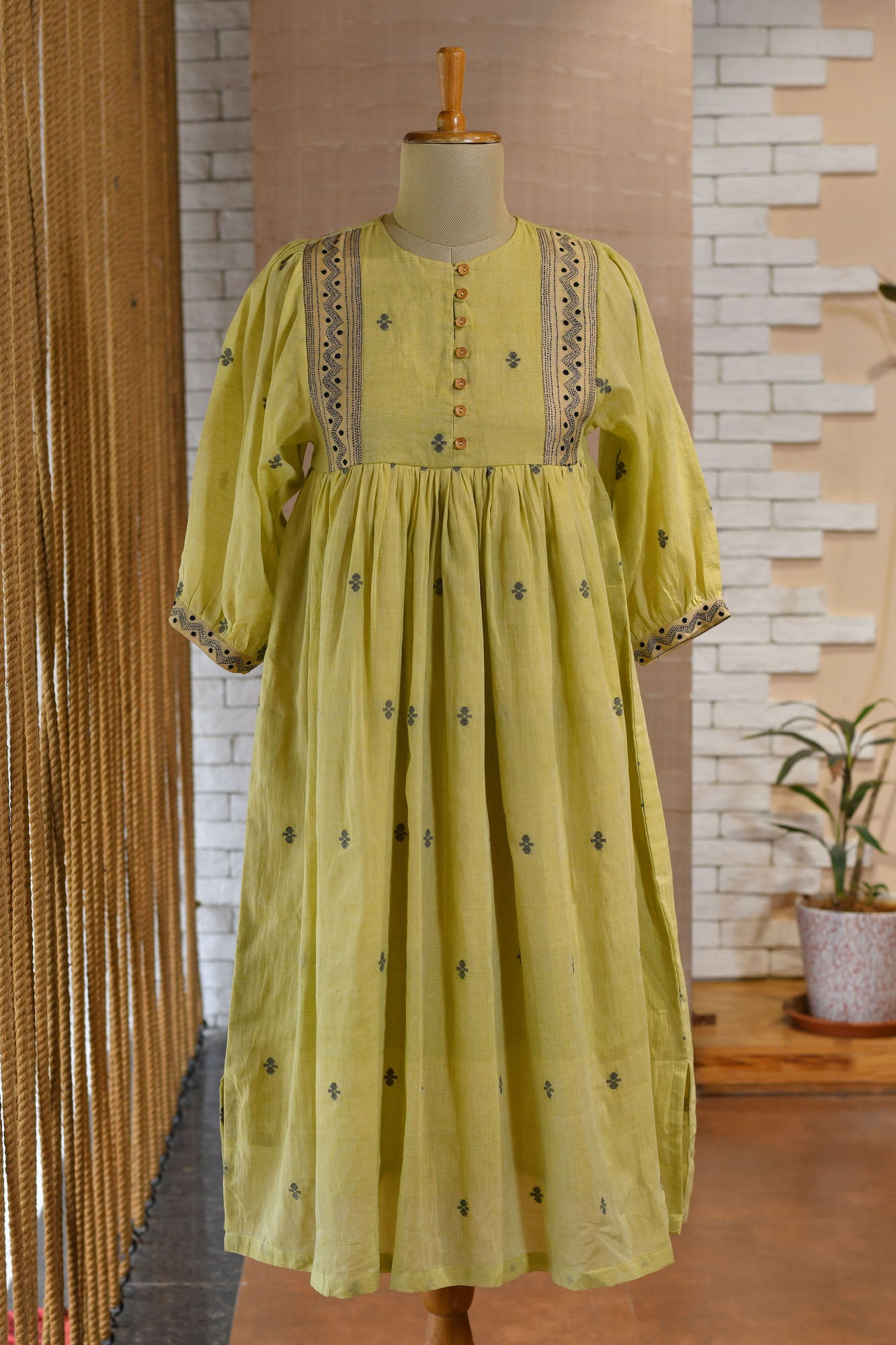 Hand woven jamdani dress with hand embroidery